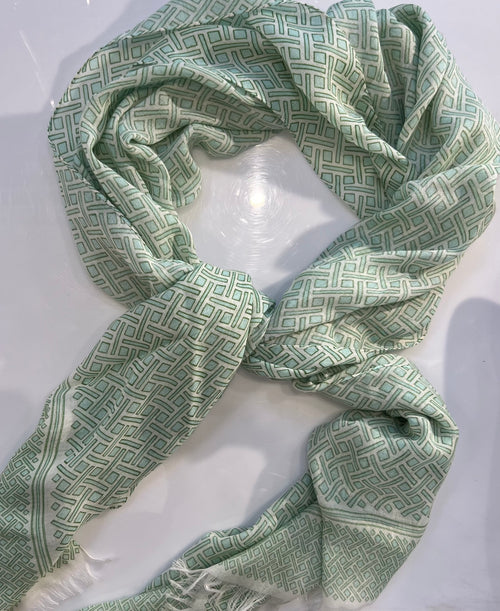 WINDSOR Scarf